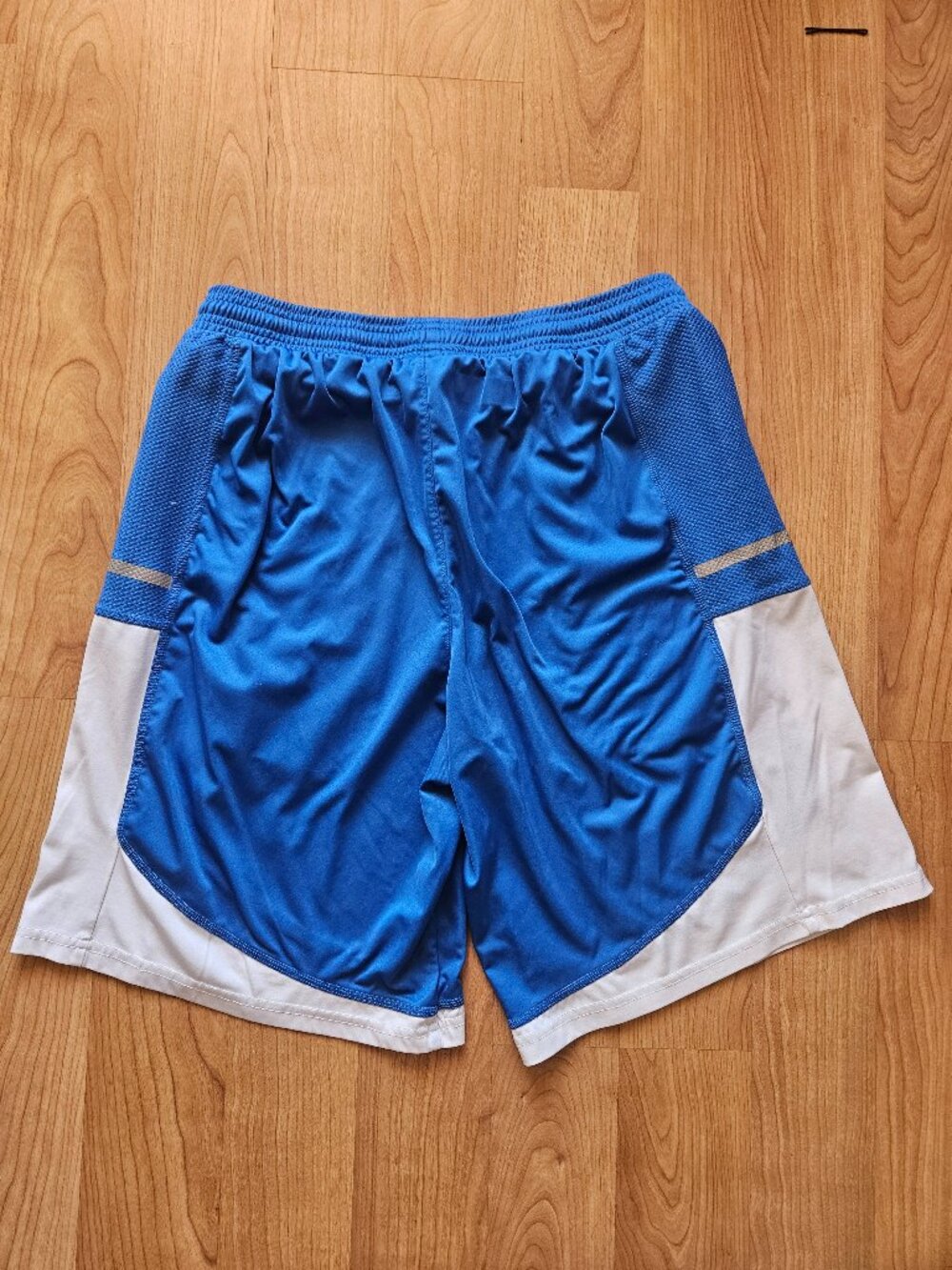Men's Adidas Climalite UCLA athletic shorts Blue and white - Medium - Picture 3 of 6